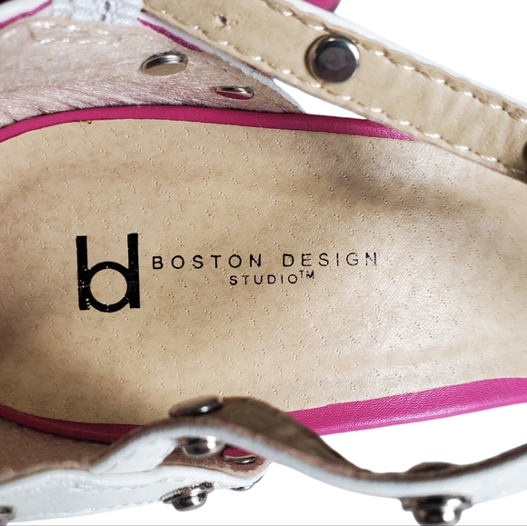 NEW IN BOX Boston Design Studios Women's Heels Studded Pumps Size 8.5 - Picture 4 of 15
